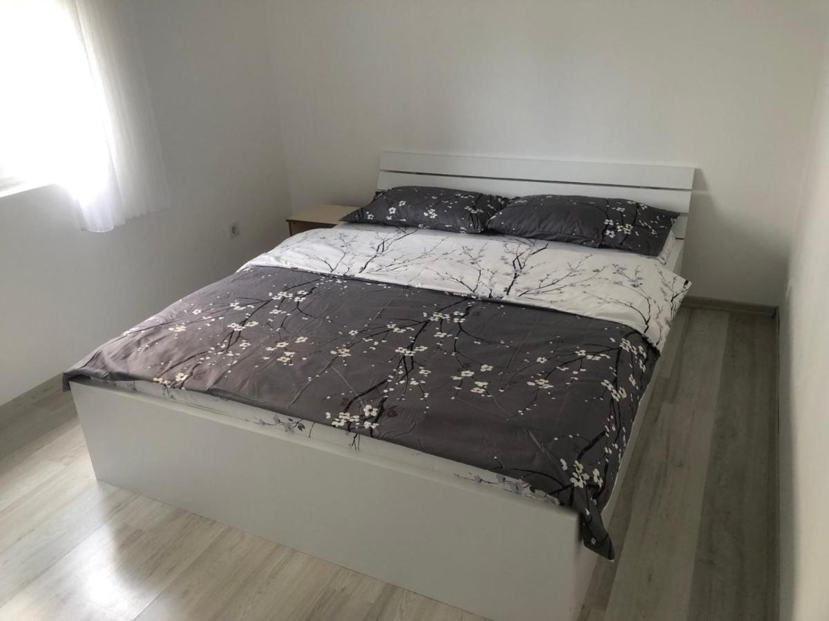 Plis Apartments 'Prishtina' Pristina Eksteriør billede